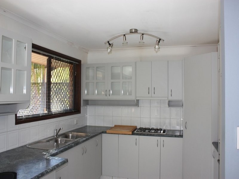 45 Kallaroo Crescent, Ashmore QLD 4214