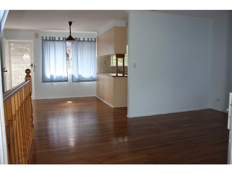 2 Flinders Avenue, Molendinar QLD 4214