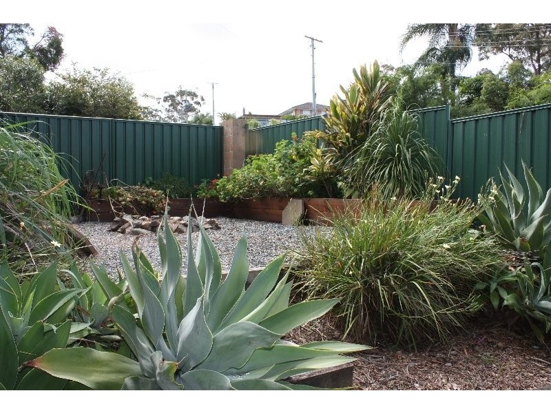 2 Flinders Avenue, Molendinar QLD 4214