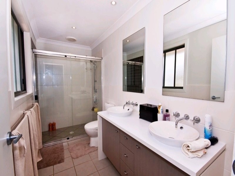 26 Lockwood Place, Molendinar QLD 4214