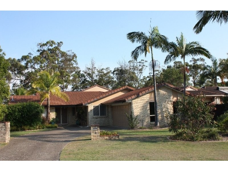 18 Presbytery Lane, Molendinar QLD 4214