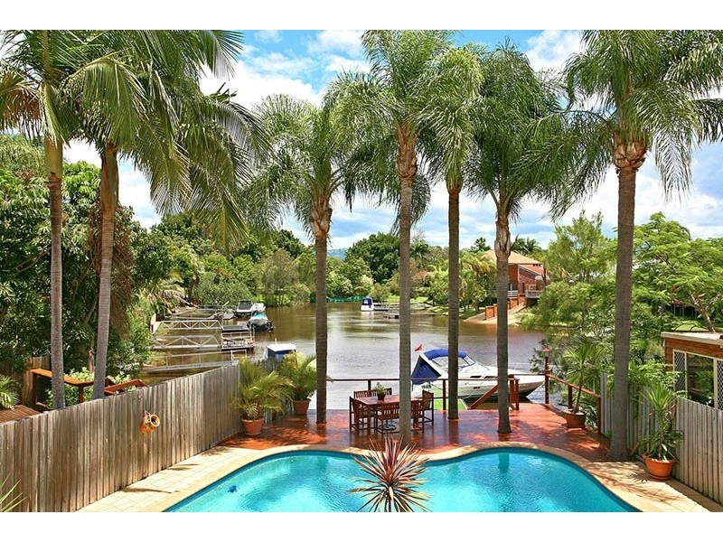 35 Witt Avenue, Carrara QLD 4211