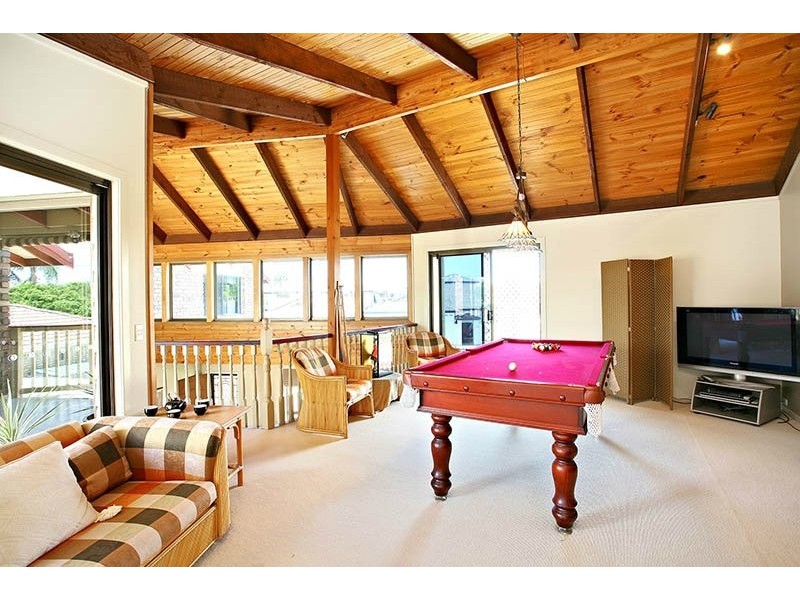 35 Witt Avenue, Carrara QLD 4211