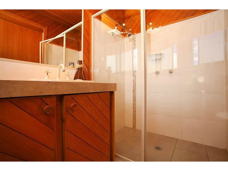 35 Witt Avenue, Carrara QLD 4211