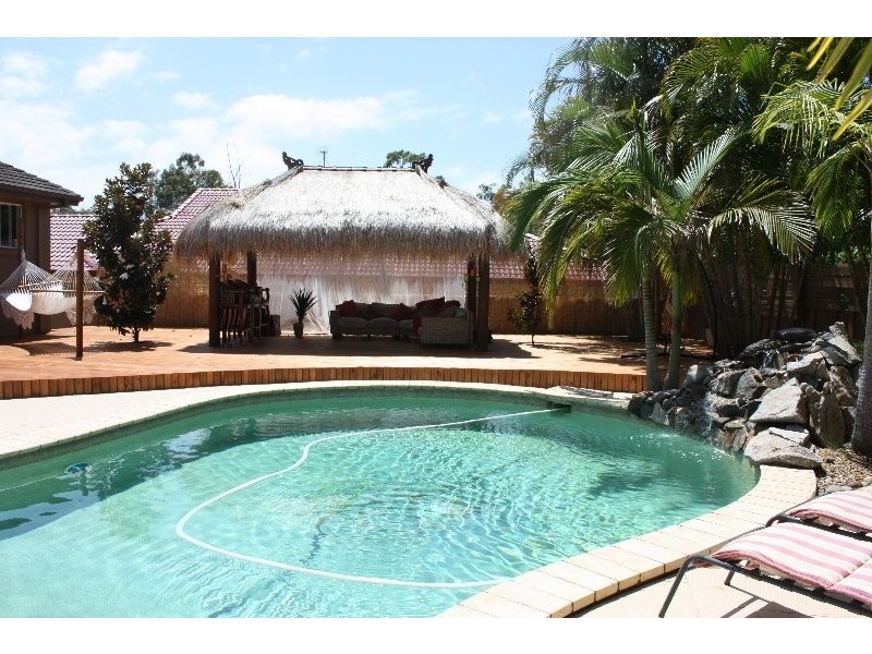 3 Waterwood Crt, Arundel QLD 4214