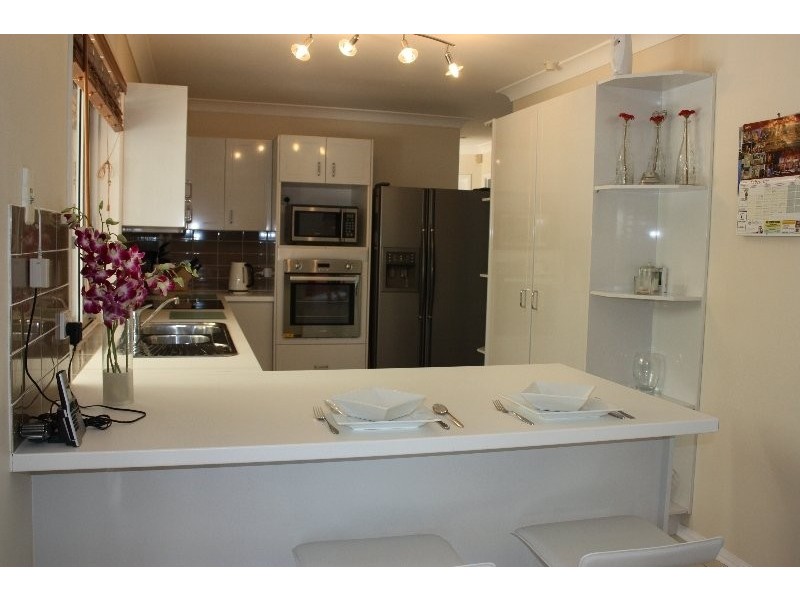 3 Waterwood Crt, Arundel QLD 4214