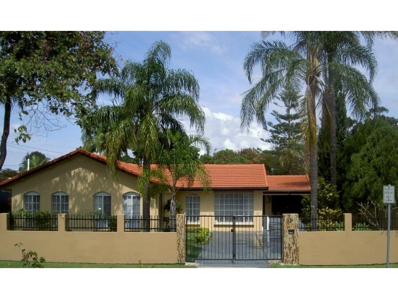 5 Sacha pl, Carrara QLD 4211