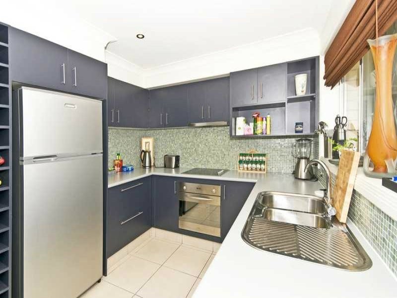 8/4 Nalla crt, Palm Beach QLD 4221