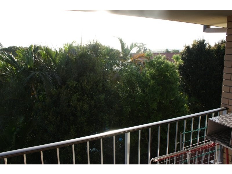 8/4 Nalla crt, Palm Beach QLD 4221