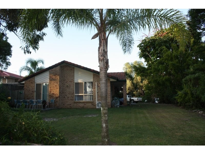 1 Watford Cresent, Molendinar QLD 4214