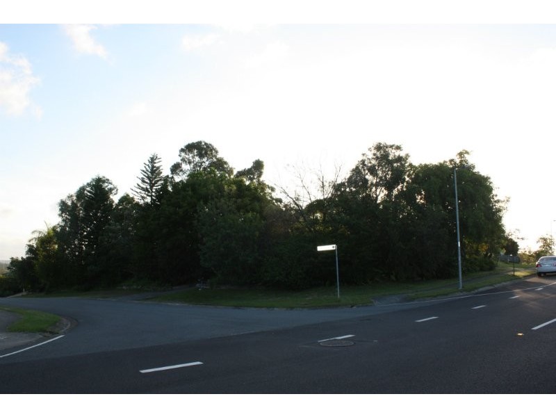 1 Watford Cresent, Molendinar QLD 4214