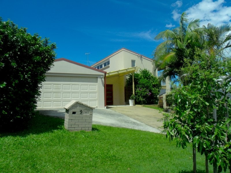 9 Valerie Street, Ashmore QLD 4214