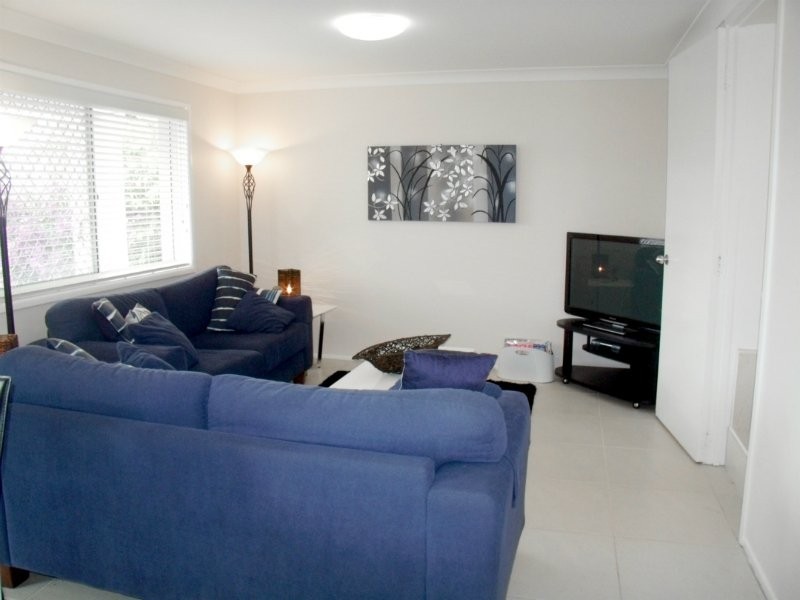 9 Valerie Street, Ashmore QLD 4214