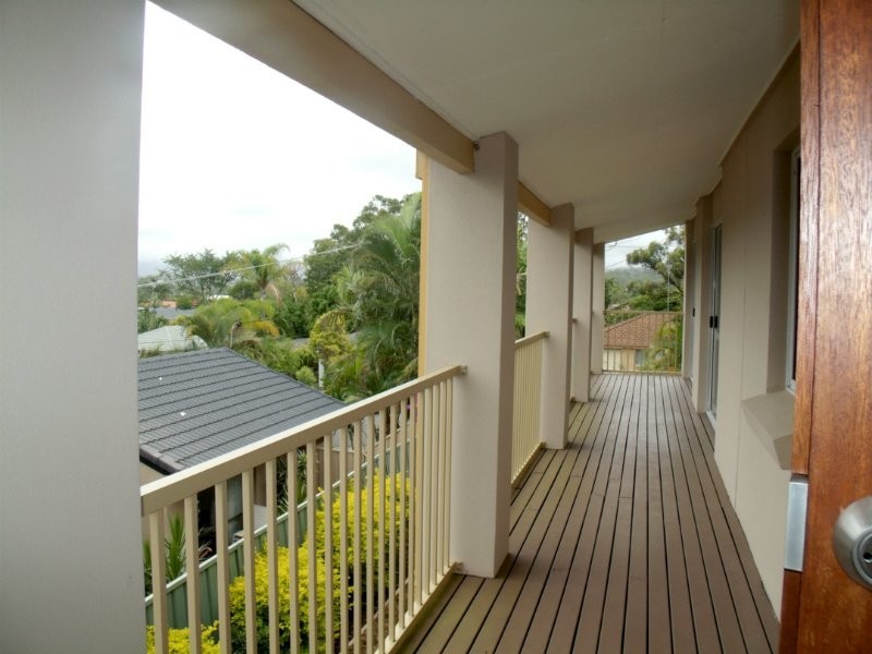 9 Valerie Street, Ashmore QLD 4214