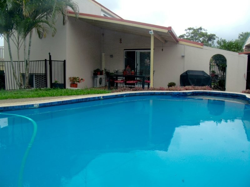9 Valerie Street, Ashmore QLD 4214