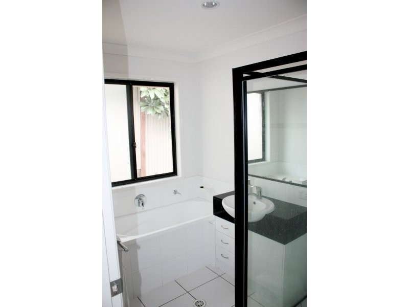 14 Amaray Drive, Upper Coomera QLD 4209