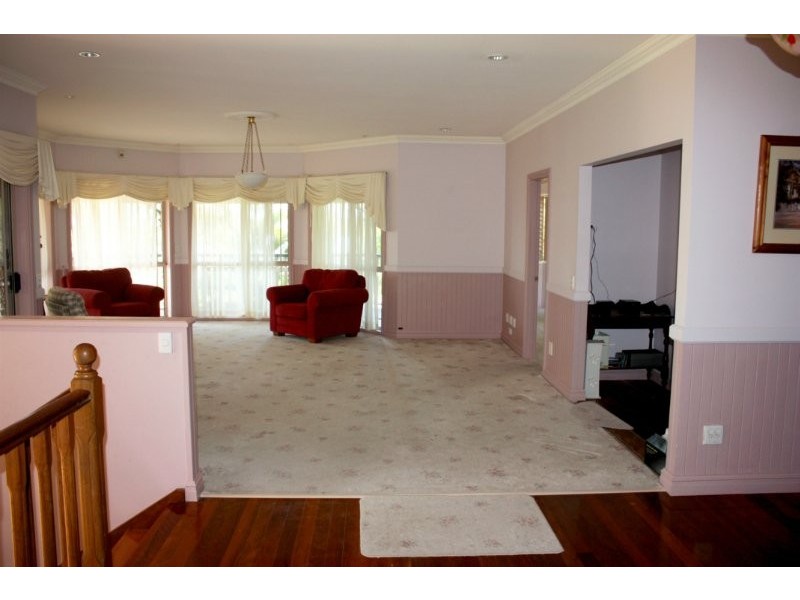 2 Raleigh Tce, Currumbin Waters QLD 4223