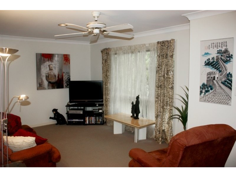 4 Presbytery Lane, Molendinar QLD 4214