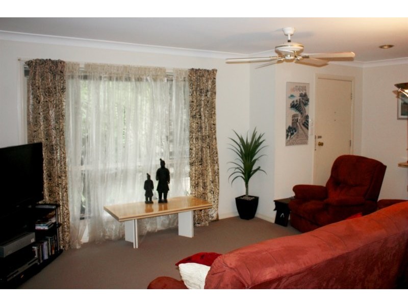 4 Presbytery Lane, Molendinar QLD 4214