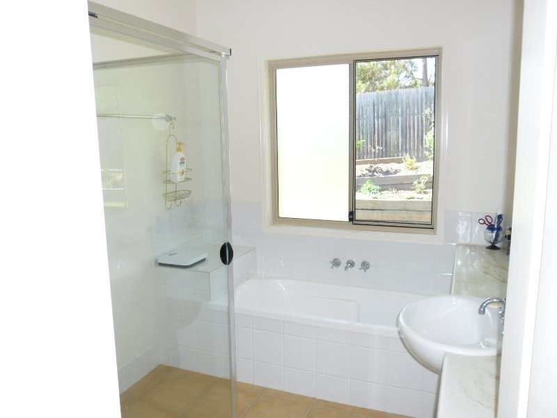 24 Goldcrest Drive, Upper Coomera QLD 4209