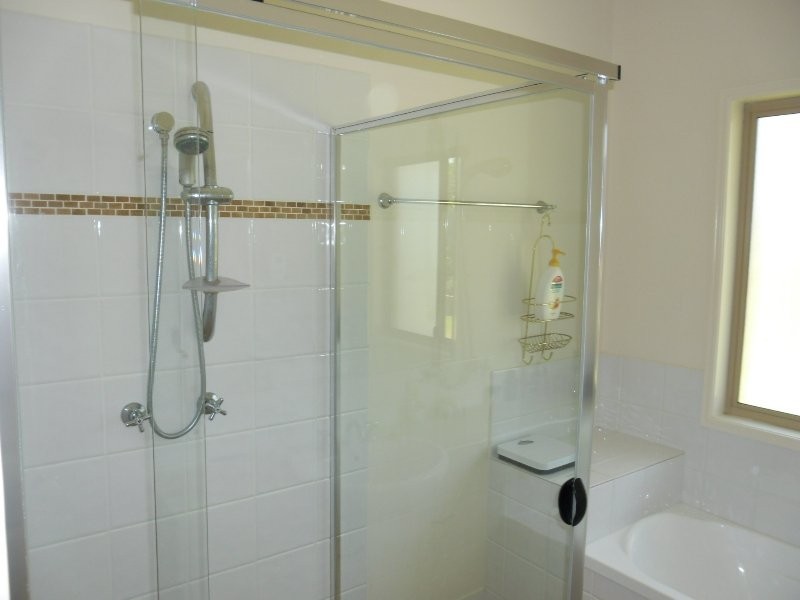 24 Goldcrest Drive, Upper Coomera QLD 4209