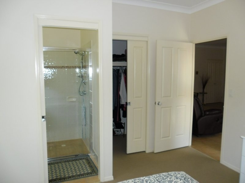 24 Goldcrest Drive, Upper Coomera QLD 4209