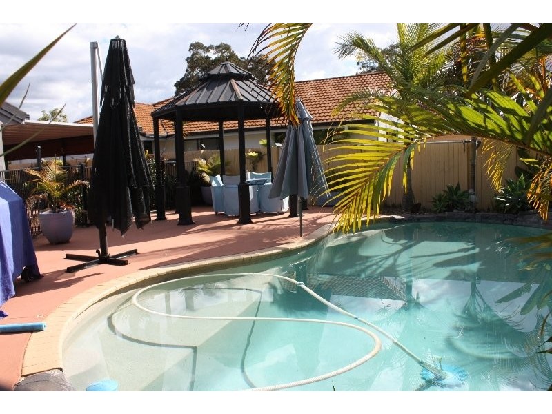 50 Serafina Drive, Helensvale QLD 4212