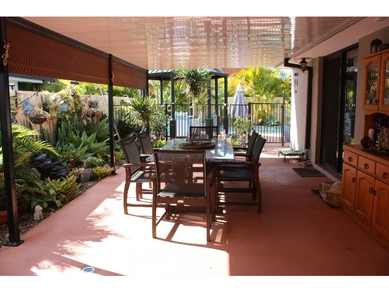 50 Serafina Drive, Helensvale QLD 4212