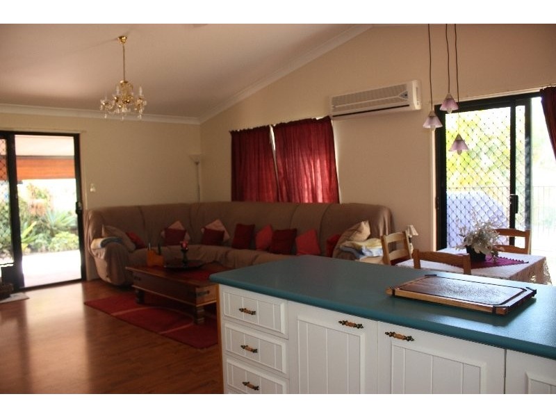 50 Serafina Drive, Helensvale QLD 4212