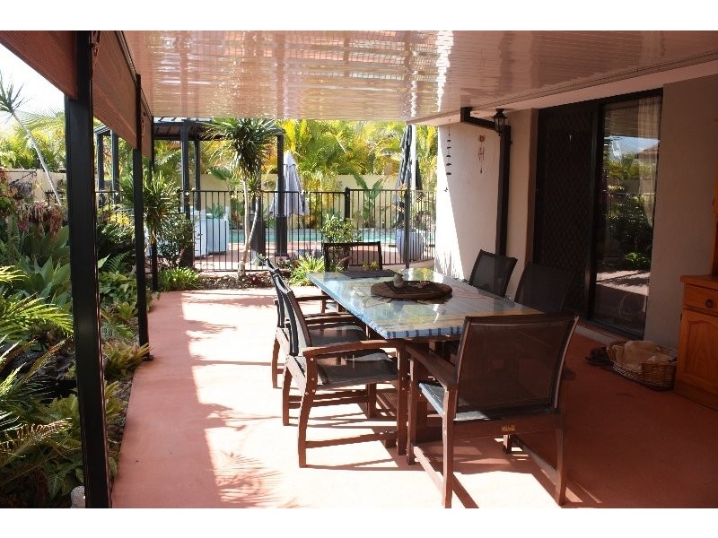 50 Serafina Drive, Helensvale QLD 4212