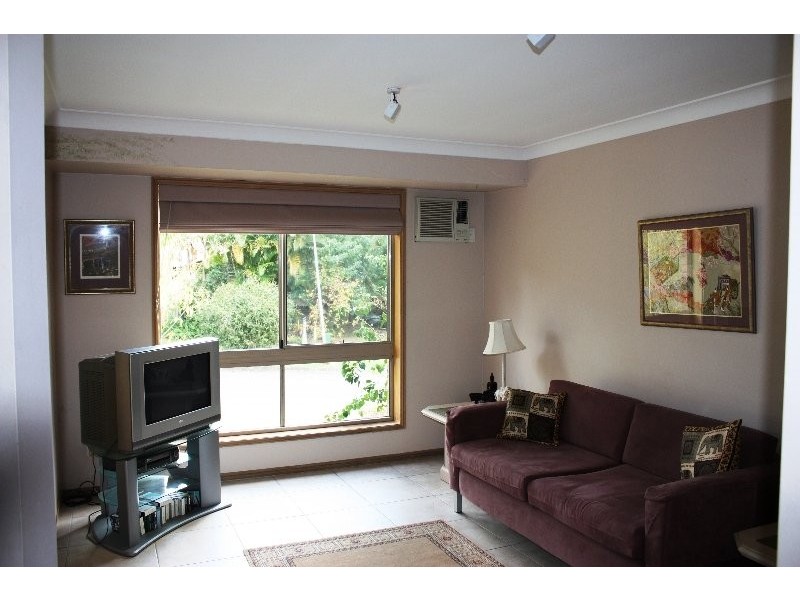 4 Pinehurst Place, Robina QLD 4226