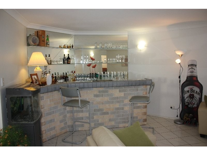 9 Seabreeze Street, Paradise Point QLD 4216