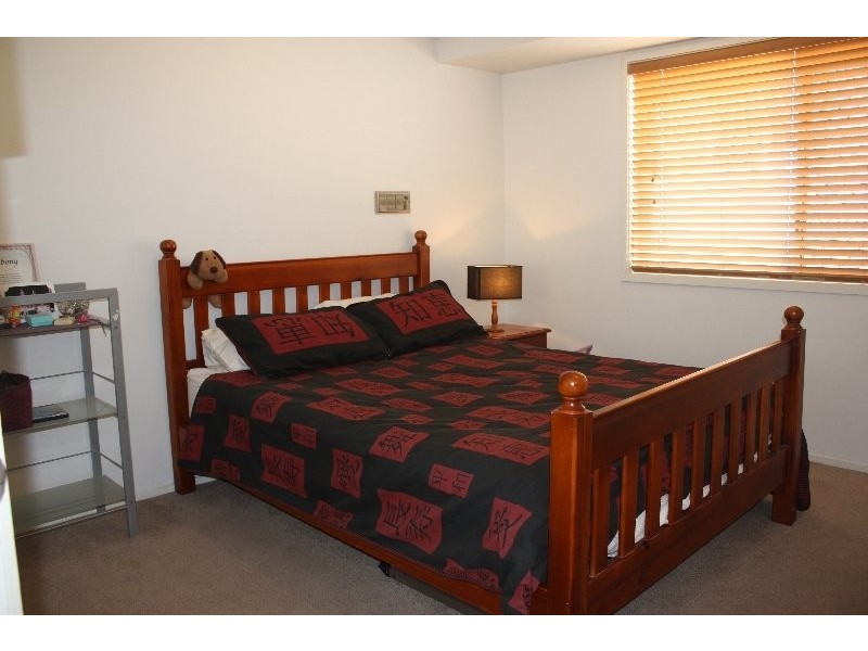 9 Seabreeze Street, Paradise Point QLD 4216