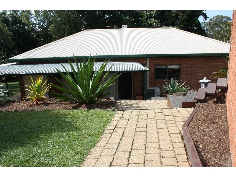 2 Alzino Place, Carrara QLD 4211