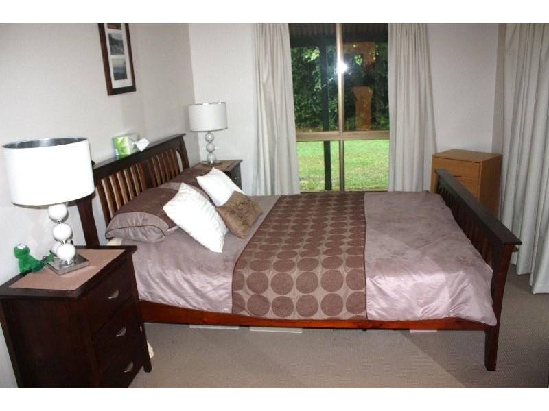 2 Alzino Place, Carrara QLD 4211