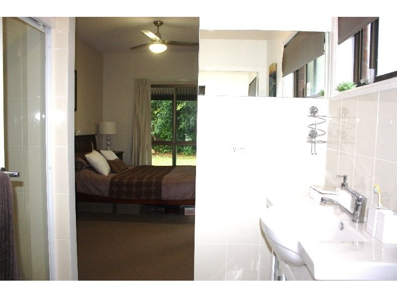 2 Alzino Place, Carrara QLD 4211