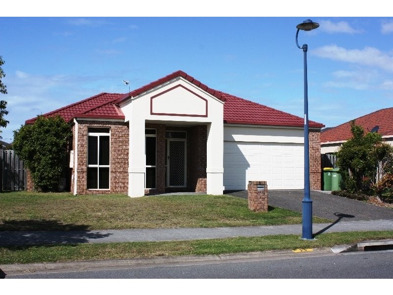 30 North Shore Ave, Varsity Lakes QLD 4227