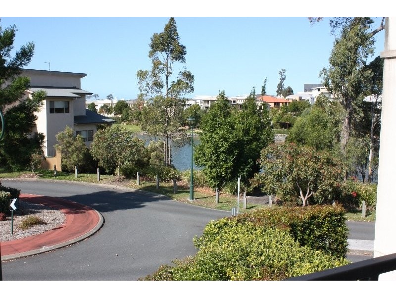 1/41 Bayswater Ave, Varsity Lakes QLD 4227