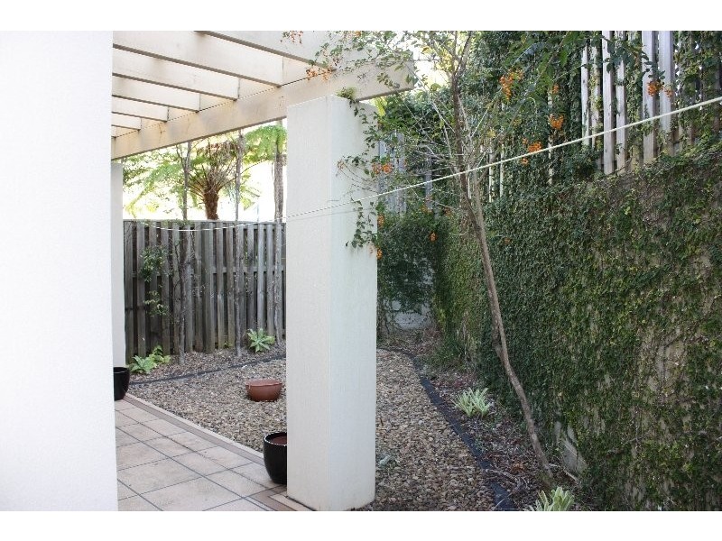 1/41 Bayswater Ave, Varsity Lakes QLD 4227