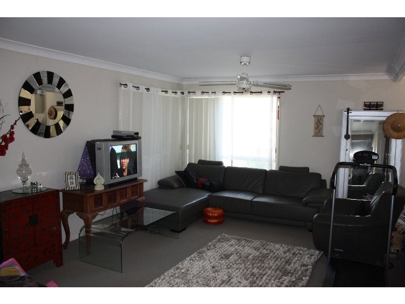 601 Pineridge Road, Biggera Waters QLD 4216