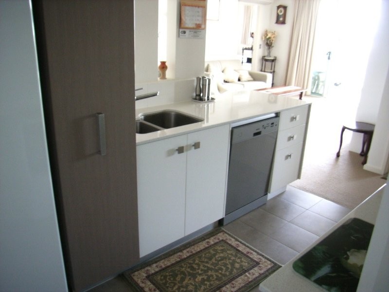 4037 3027 The Boulevard, Carrara QLD 4211