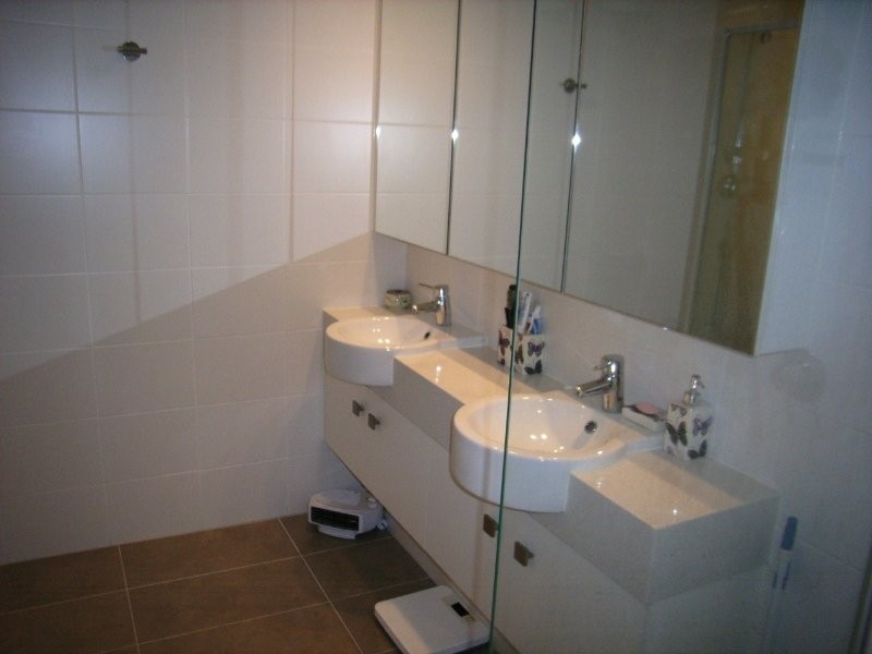 4037 3027 The Boulevard, Carrara QLD 4211