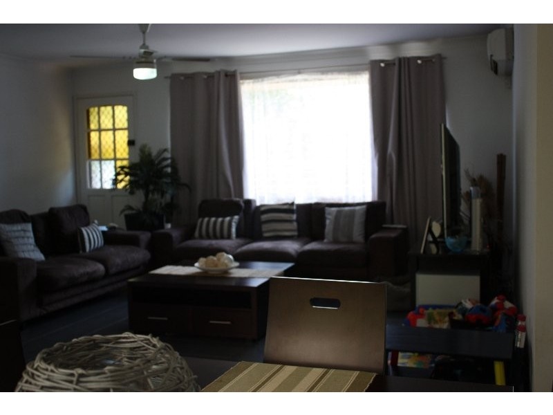 19 Flinders Avenue, Molendinar QLD 4214