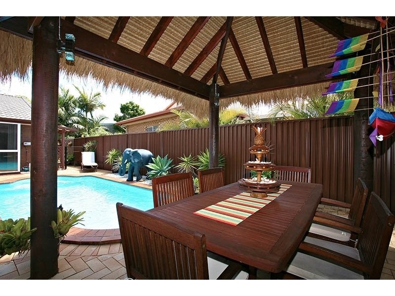 2/7 Gardiners place, Southport QLD 4215