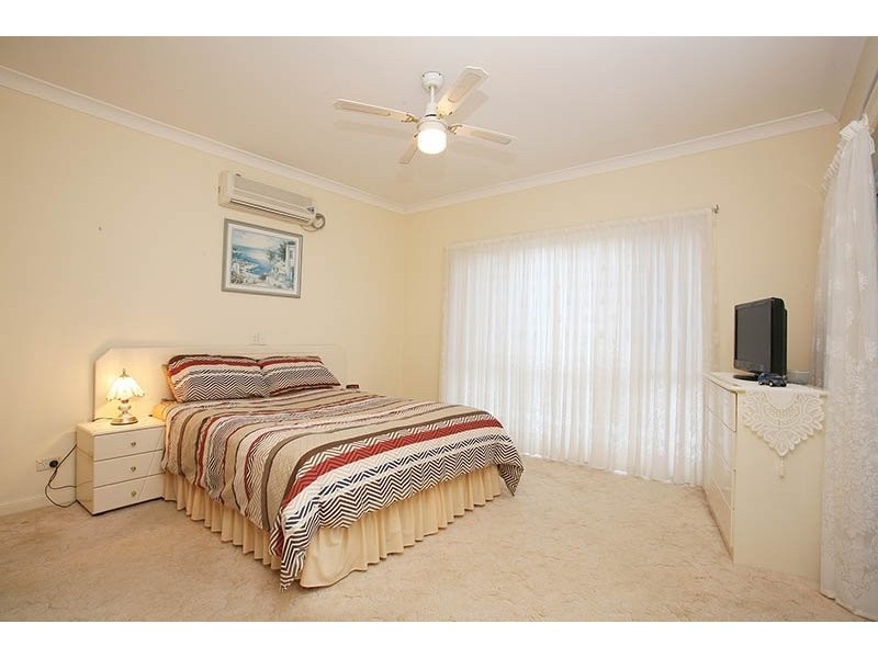 24 Daintree Drive, Parkwood QLD 4214