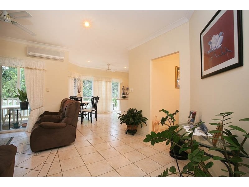 24 Daintree Drive, Parkwood QLD 4214