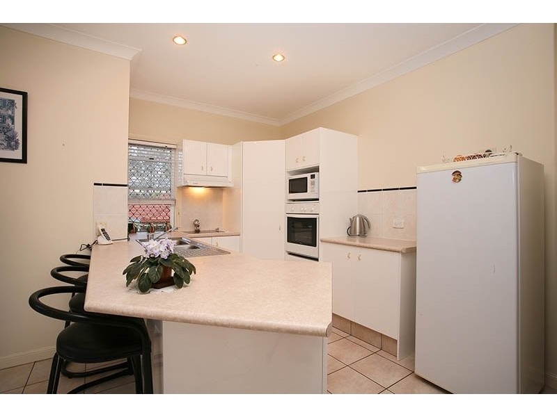 24 Daintree Drive, Parkwood QLD 4214