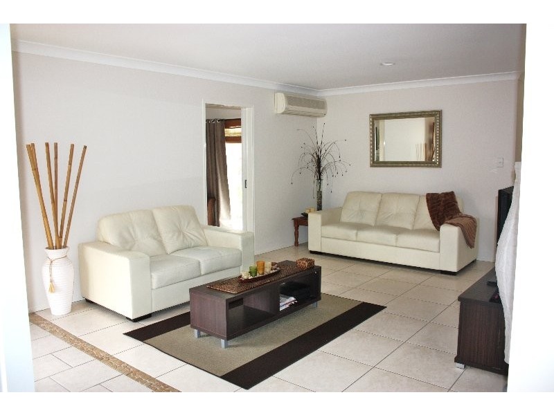 1/24 Kenny Drive, Labrador QLD 4215