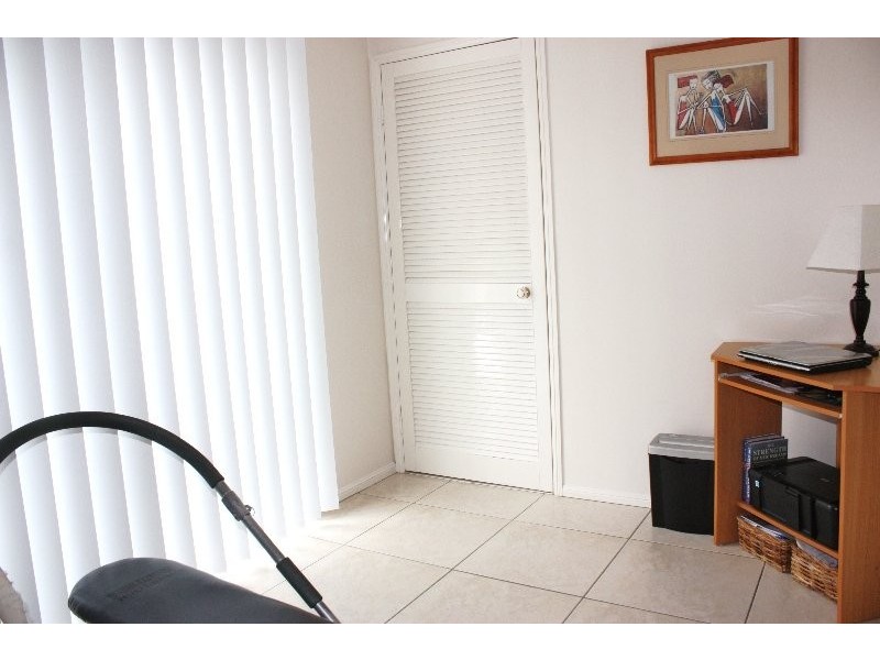 1/24 Kenny Drive, Labrador QLD 4215