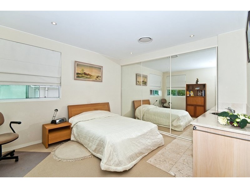 1/55 Jefferson Lane, Palm Beach QLD 4221